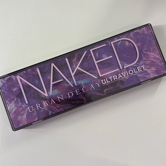 URBAN DECAY NAKED ULTRAVIOLET EYESHADOW PALETTE - Picture 2 of 4